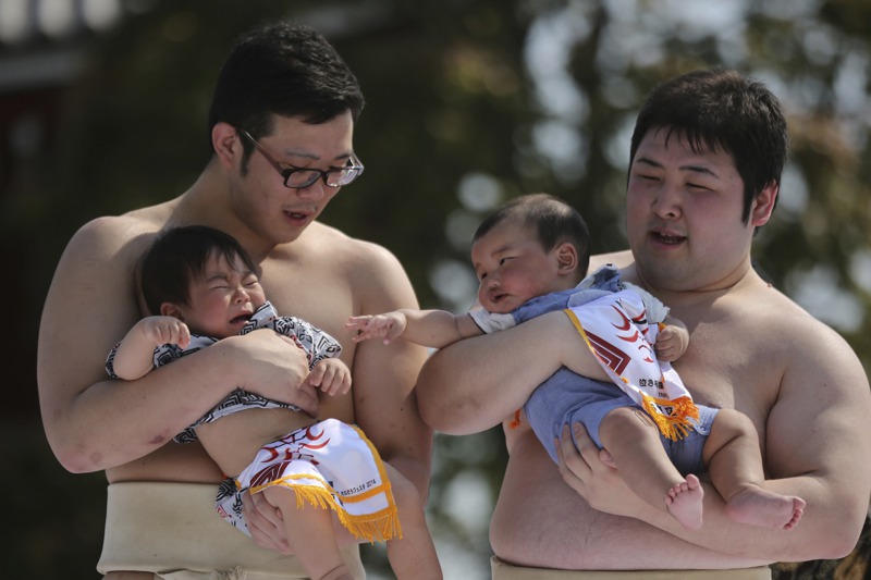 日本新生兒數量連續第八年下跌，政府一籌莫展。美聯社