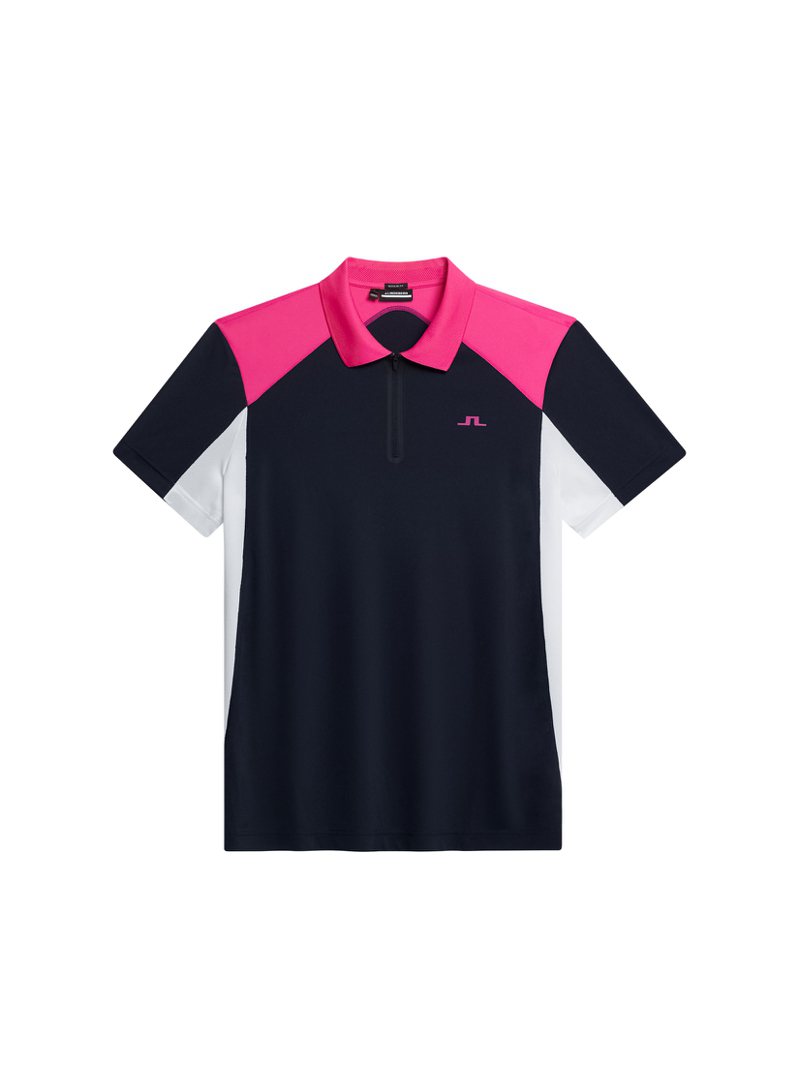 J.LINDEBERG Golf系列全效运动机能Polo衫，4,380元。图／J.LINDEBERG提供