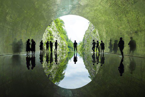 中國建築師馬岩松與MAD Architects作品「Tunnel of Ligh...