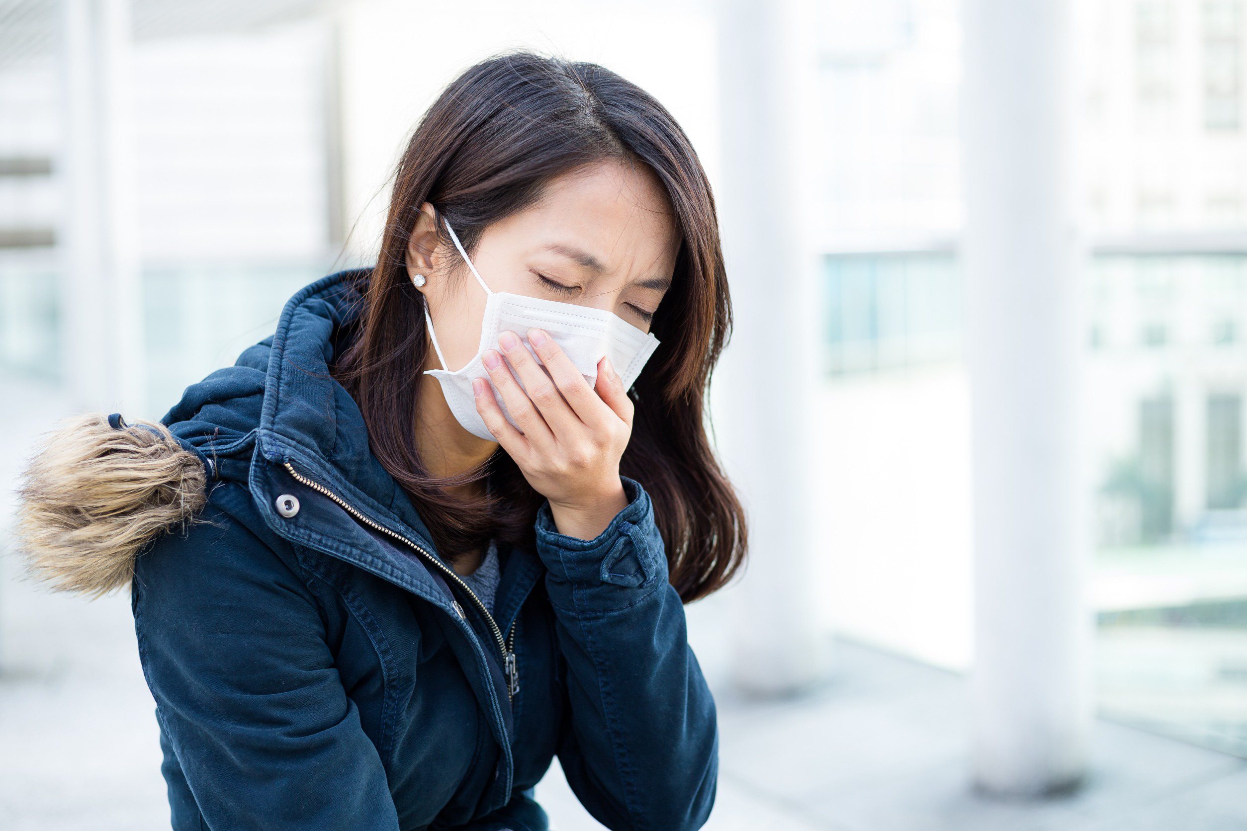 天天咳、支氣管塞滿痰，原來是「1疾病」所致。圖／123RF