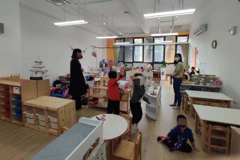 台中市益民非營利幼兒園在去年底搬回新教室，環境不錯。圖／張芬郁提供