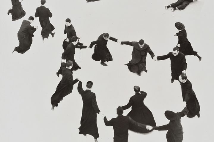 ▲M+「黑白：攝影敘事」攝影展將於3/16開展。　圖：法國國家圖書館版畫及攝影部, Mario Giacomelli Archives／提供