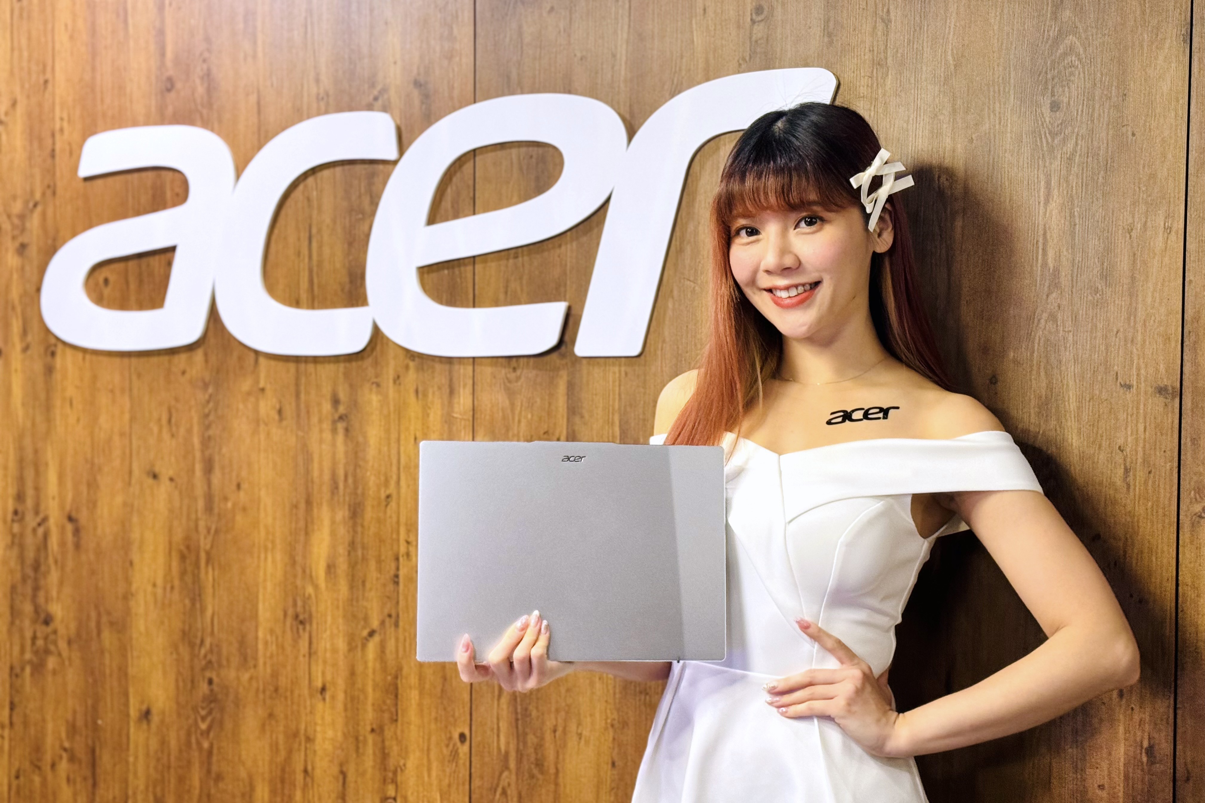 Acer狂推9款AI筆電 一鍵啟動AI功能 上市免費升級1TB SSD