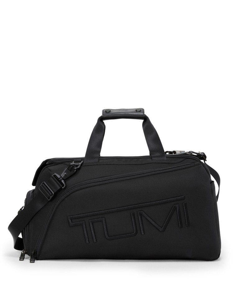 TUMI高爾夫旅行袋，25,800元。圖／TUMI提供