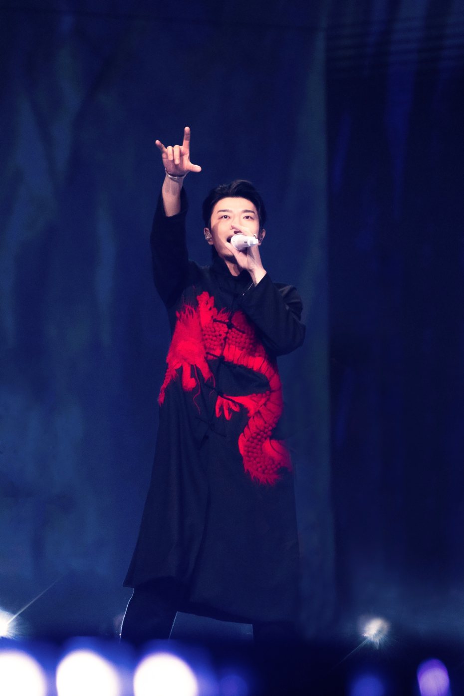 滿舒克為中國大陸知名饒舌歌手。圖／截自微博／滿舒克工作室