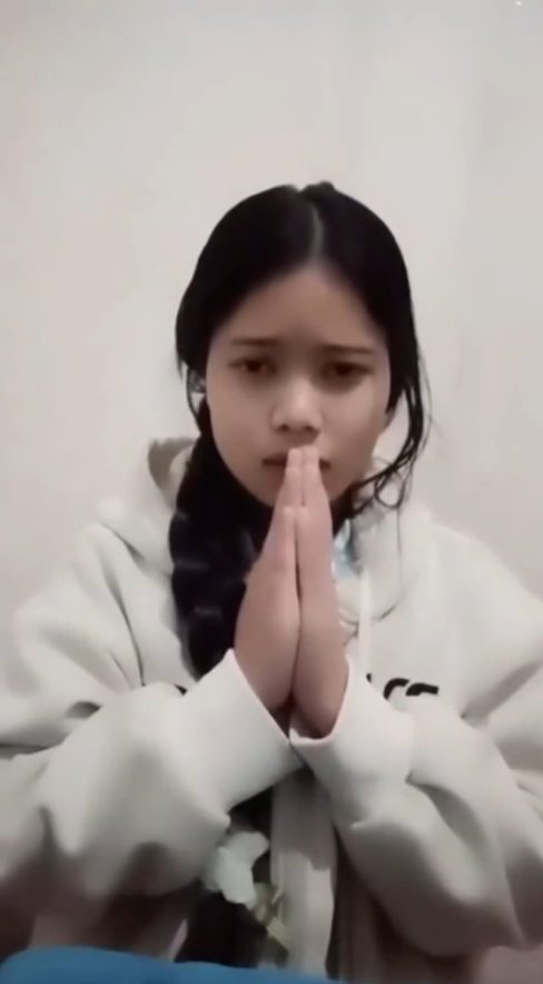 柬埔寨一名16歲少女在Facebook發影片求救，稱自己被人蛇集團販賣到中國，被逼迫嫁給中國男子當外籍新娘。圖／取自Facebook