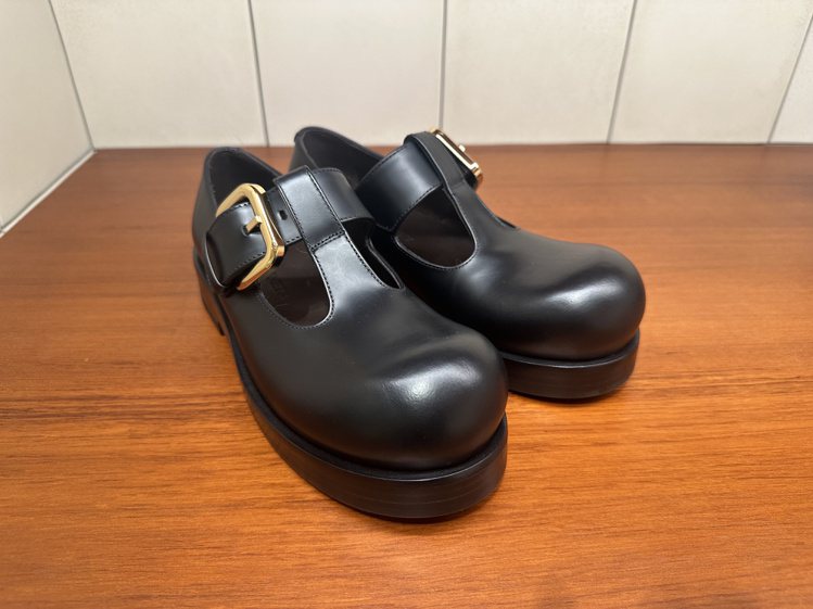 Helium Mary-Jane鞋，43,500元。記者釋俊哲／攝影