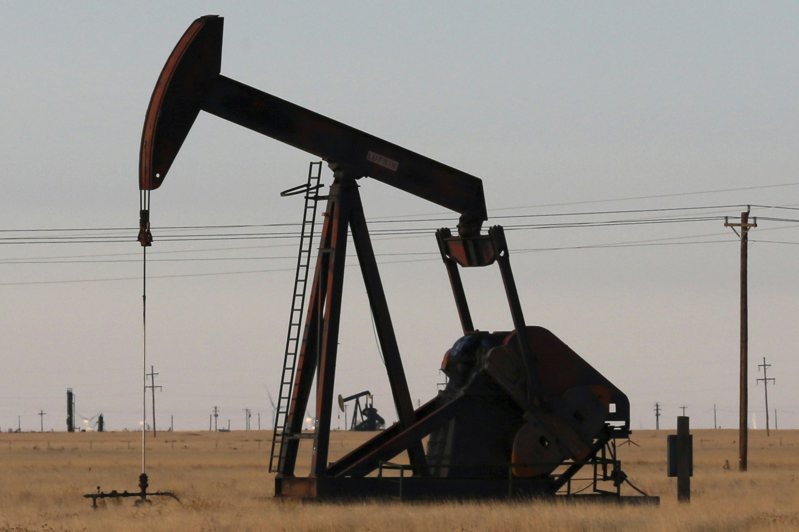 國際原油價格14日上漲至今年最高。  美聯社