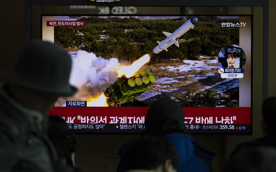 北韓3月18日上午7時44分瞄發射了3枚以上的短程彈道飛彈，飛行約300多公里後...