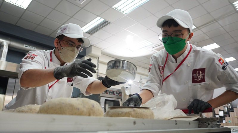 UniBread烘焙王面包大赛今年迈入第五届，已成为烘焙业内最具指标性的面包赛事之一，同时也是孕育台湾全能型烘焙人才的摇篮。统一提供