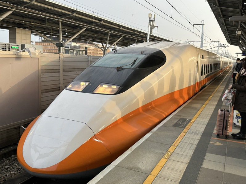 交通部長王國材表示，高鐵公司目前未提出調漲票價。本報資料照