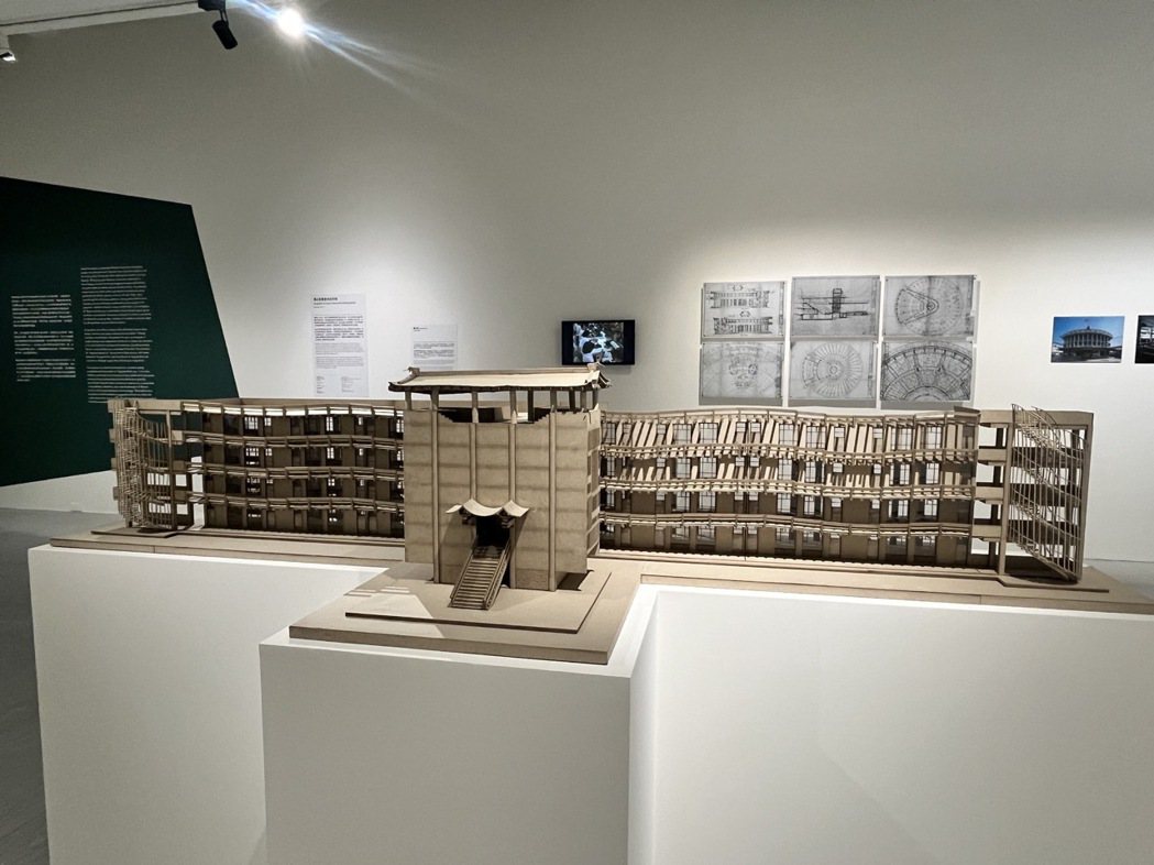 三信家商波浪大樓(1963)，陳仁和設計。此為模型。 圖／Chris Chen提...