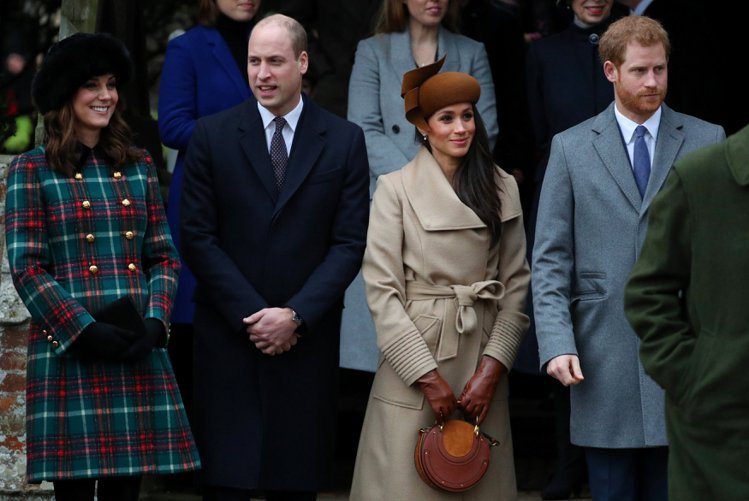 凱特（左起）、威廉與梅根、哈利兩對夫妻團結一心，曾是英國民眾的期望，卻落得個失望透頂。（路透資料照片）