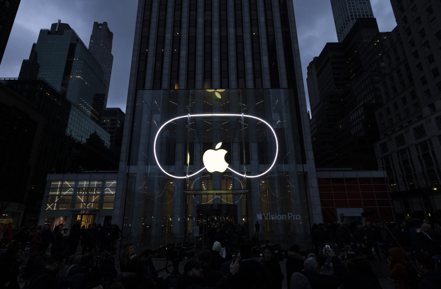 蘋果曾是科技界霸主，但如今卻多面受敵。歐新社