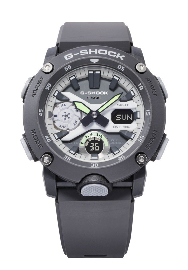 G-SHOCK Hidden Glow系列GA-2000HD-8A腕表，4,900元。圖／CASIO提供
