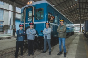 鐵博籌備處團隊與台鐵、鐵道車輛史研究專家、台灣車輛公司，特別組成車輛文物維修專案小組，細心的考據修復DR2303號。記者曾原信／攝影
