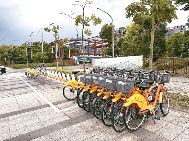新北市將Youbike視為公共運輸最後一哩路輔助工具，正進行全面汰換升級2.0。記者張曼蘋／攝影