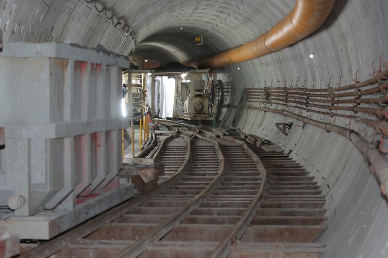 捷運信義線東延段．施工中的潛盾隧道工程。聯合報系資料照