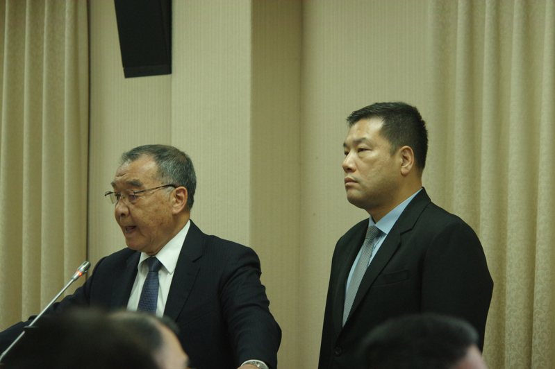 国防部长邱国正（左）、宪兵参谋长吕正芳（右）。记者程嘉文/摄影