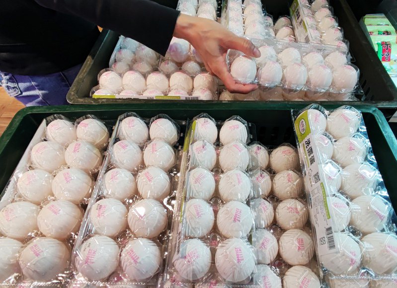 農業部去年專案進口雞蛋過程引發爭議，目前超過5500萬顆待堆肥化處理。示意圖。記者杜建重／攝影