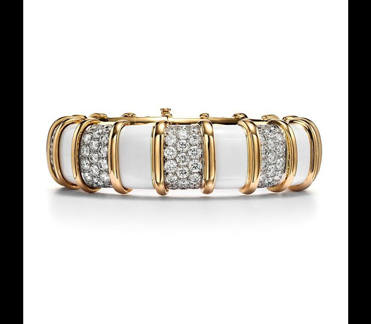 Jean Schlumberger by Tiffany高級珠寶系列鉑金及18K黃金鑲嵌白色琺瑯及鑽石手環，價格店洽。圖／Tiffany提供