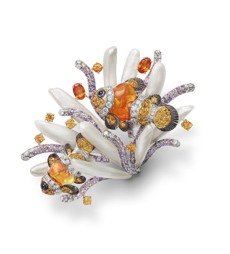 MIKIMOTO顶级珠宝系列「Praise to the Sea」小丑鱼海葵造型胸针，296万元。图／MIKIMOTO提供