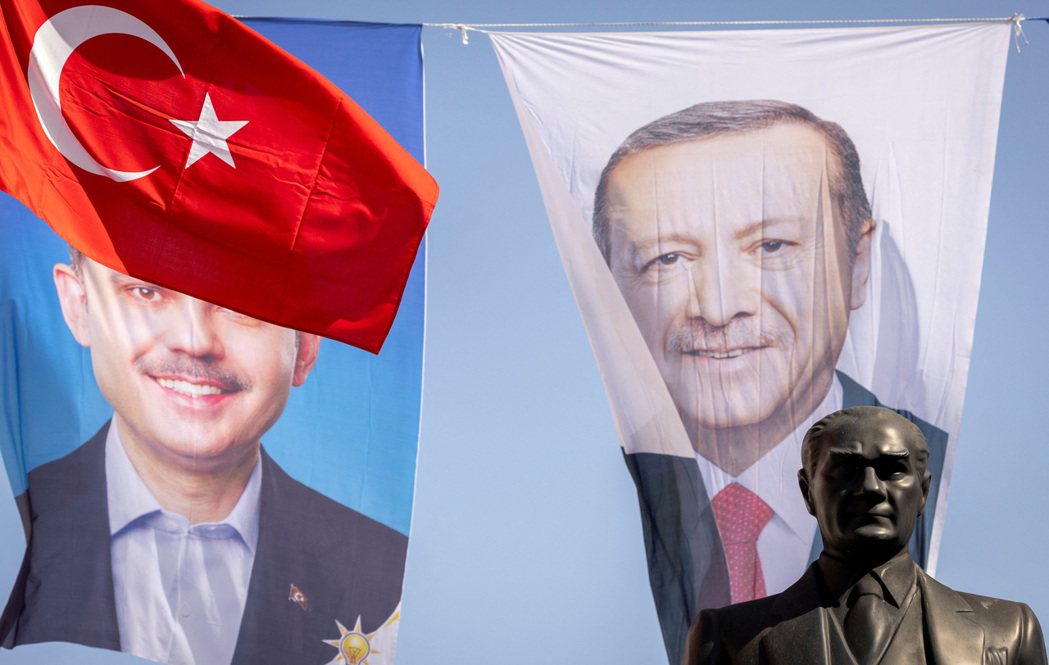 本次土耳其地方選舉，又被比喻為全國民眾對厄多安連任總統約一年後的民意公投。圖為土...