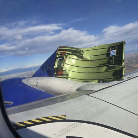 美國當地時間7日，西南航空一架波音737-800型客機起飛途中驚傳引擎上方遮罩自行解體的離譜事故，機艙人員發現後立即通報，原機第一時間折返丹佛國際機場後順利降落。圖為事故班機。取自X