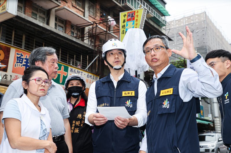 台北市長蔣萬安日前視察南機場的地震災損狀況。記者曾原信／攝影