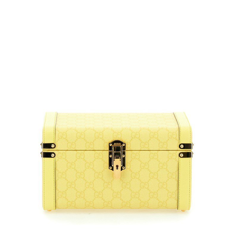 GUCCI大型Rigid Box化妆箱黄色款，11万1,500。图／GUCCI提供
