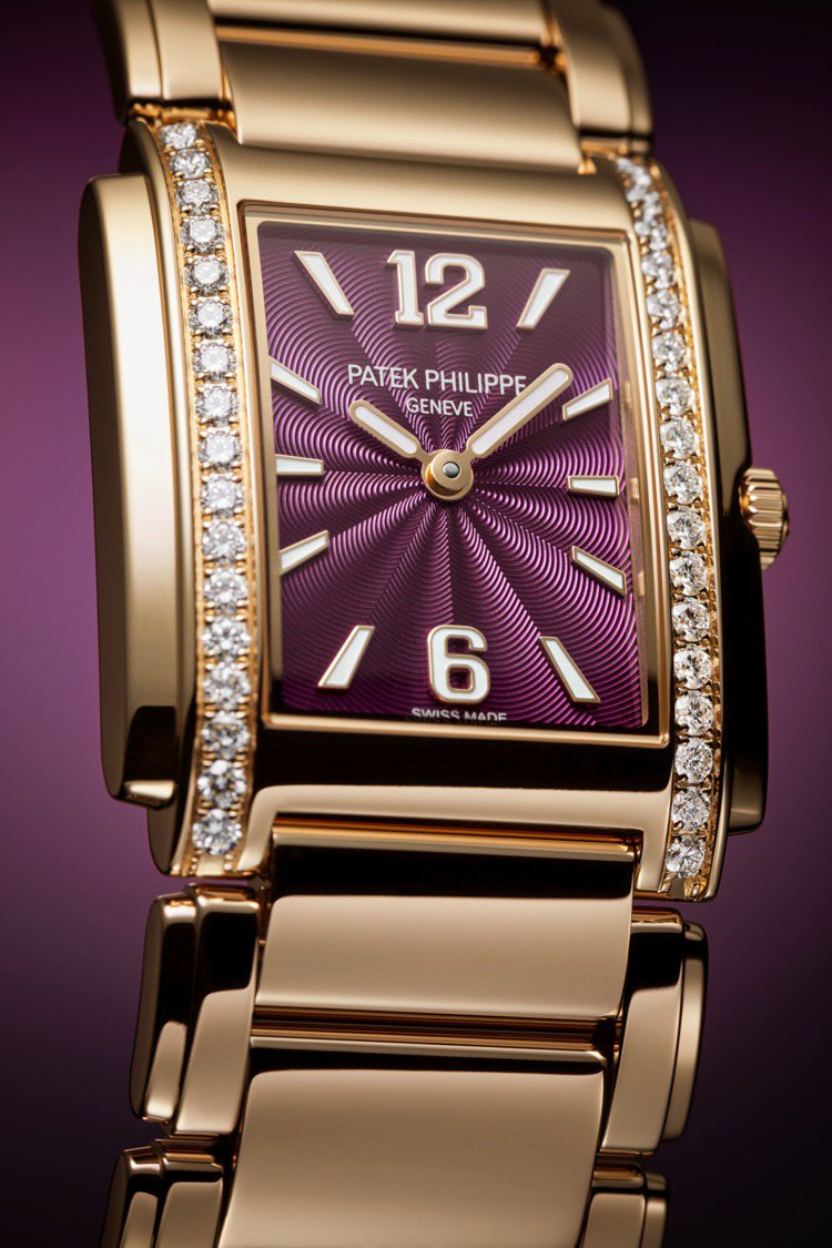 4910/1201R-010 Twenty-4腕表，玫瑰金、鑲鑽、E 15石英機芯、時間顯示，154萬2,000元。圖／百達翡麗提供