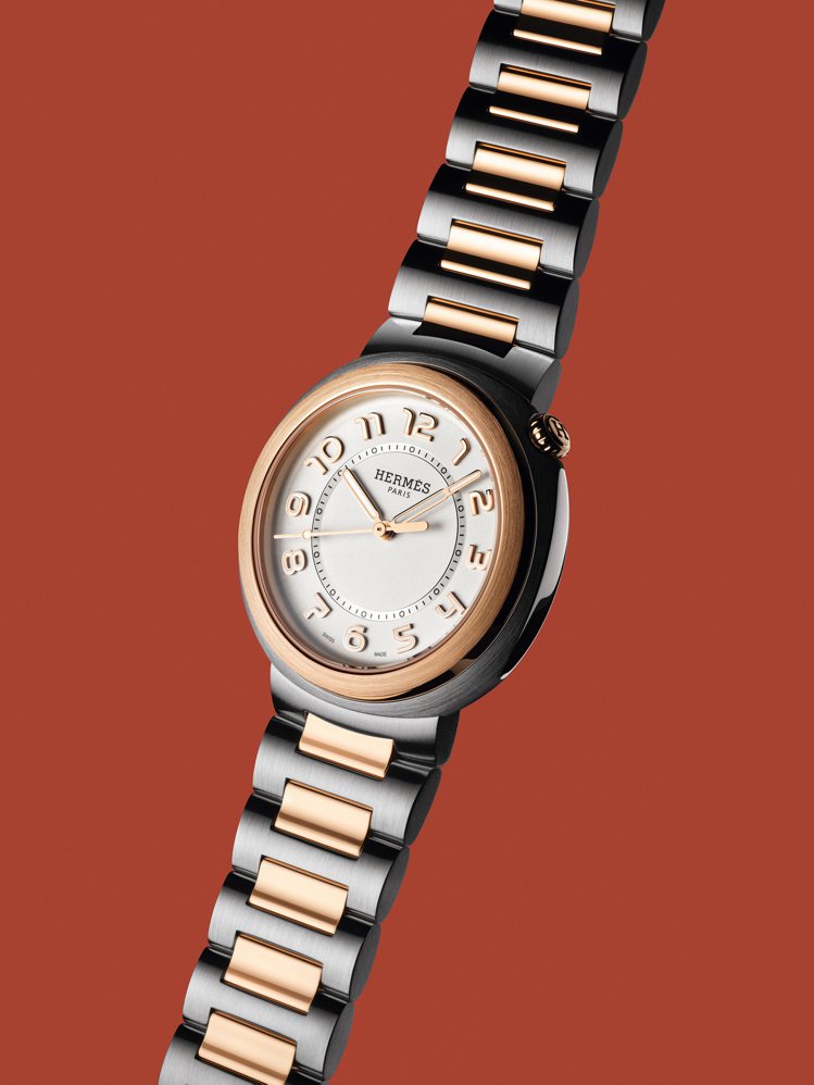 Hermès Cut自動上鍊腕表，精鋼和玫瑰金雙色鍊帶款，54萬600元。圖／愛馬仕提供
