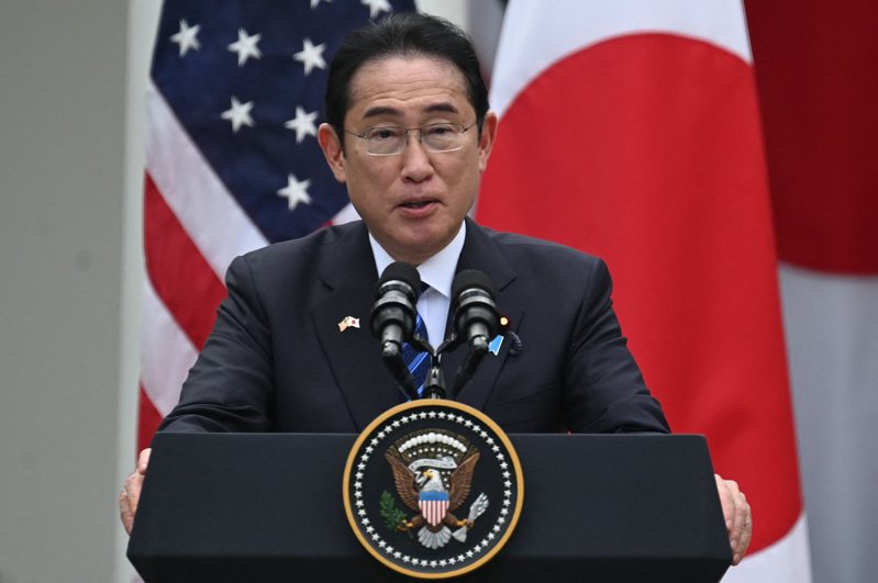 日本首相岸田文雄10日在白宮與美國總統拜登舉行聯合記者會。法新社