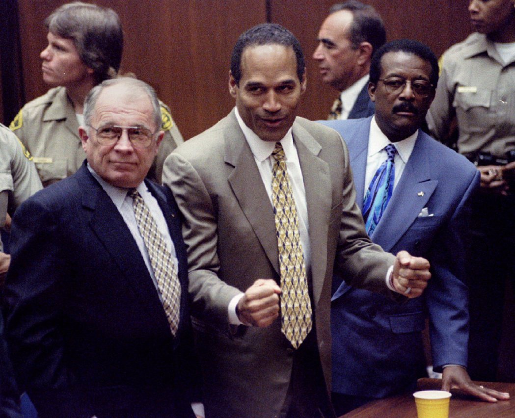 1995年，O.J. 辛普森在庭審現場被宣判無罪。 圖／路透社