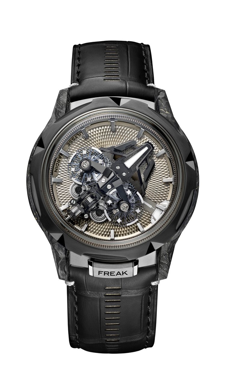 雅典FREAK S NOMAD奇想腕表，45毫米鈦金屬表殼、UN-251自製自動上鍊機芯，限量99枚。圖／雅典表提供