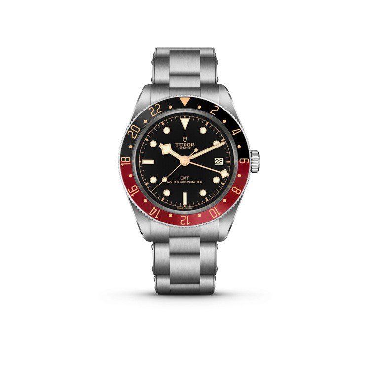 Black Bay 58 GMT腕表，39毫米不銹鋼表殼、不銹鋼三鍊節「鉚釘」表帶、黑色及酒紅色雙色陽極氧化鋁字24小時刻度雙向旋轉外圈、MT5450-U型機芯，14萬7,000元。圖／帝舵表提供