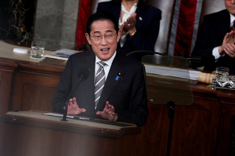 日本首相岸田文雄正在美國進行國是訪問，11日向國會兩院聯席會議發表演說。路透