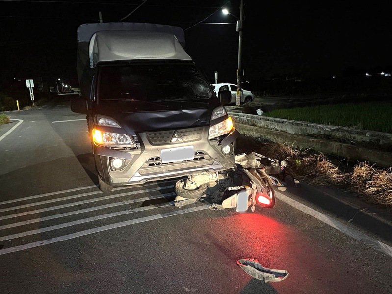 屏东县万丹乡今年1月至今，发生9件死亡交通事故，警方即起针对重大交通违规与无号志路口未依停让加强取缔。图／警方提供