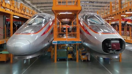 由大陸國鐵集團100%自研的CR450科技創新工程目前正加速推進，最快將在今年內下線出廠。（網路新聞）