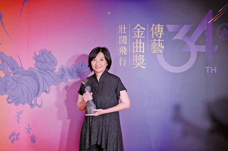 楊宜真帶領台中室內合唱團獲得第34屆傳藝金曲獎「最佳演唱獎」 【圖‧楊宜真】