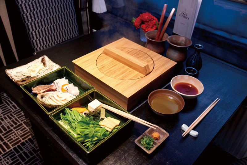 車上料理安排和食名店「菊乃井」，以傳統食材結合獨創烹調，探索料理的色與味，創造新風貌。圖/曙光瑞風號提供