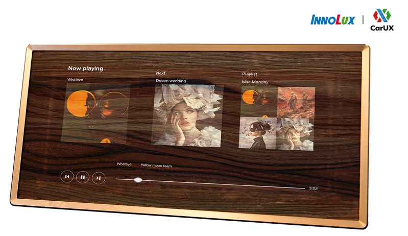 群创子公司CarUX  12.3吋隐藏式木纹显示器。图／群创提供