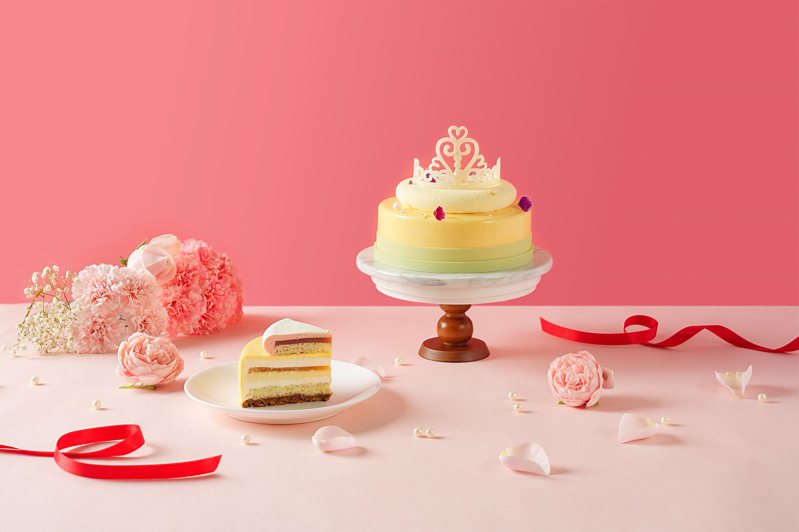 新竹喜来登即日起推出多款母亲节蛋糕，4月底前预购再享88折优惠。图/新竹喜来登提供