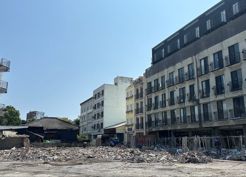 花莲天王星大楼已夷为平地，拆除工作告一段落。记者王思慧／摄影