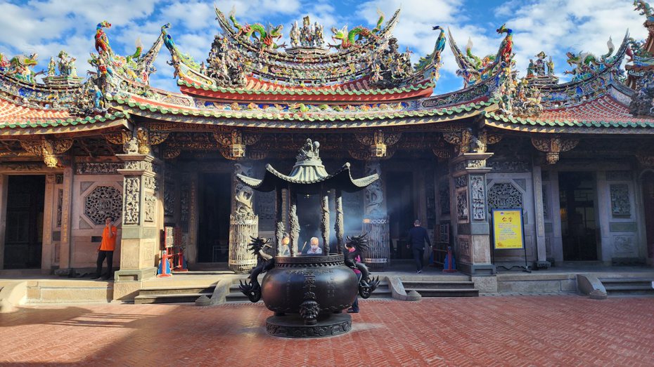 南鯤鯓代天府是全台最大的王爺廟，也是重要的歷史古蹟。（圖片來源：wikipedia）