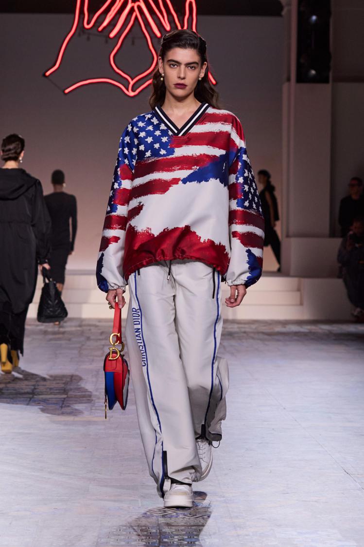 美國為Dior 2024秋季時裝系列挹注了新的活力，同時也是品牌對紐約這個迷人大都會的致意。圖／Dior提供