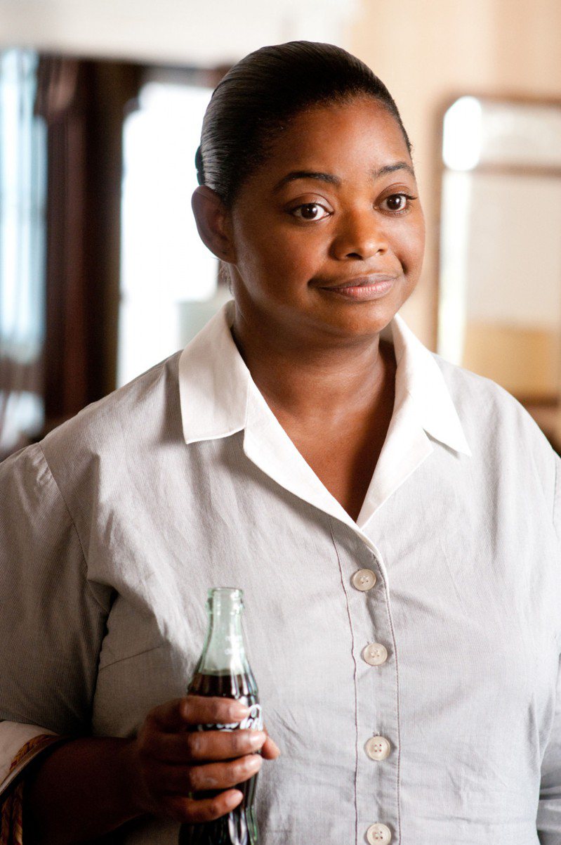 电影《姐妹》中Octavia Spencer饰演的黑人女佣Minny。(图／华特迪士尼工作室电影(Walt Disney Studios Motion Pictures)