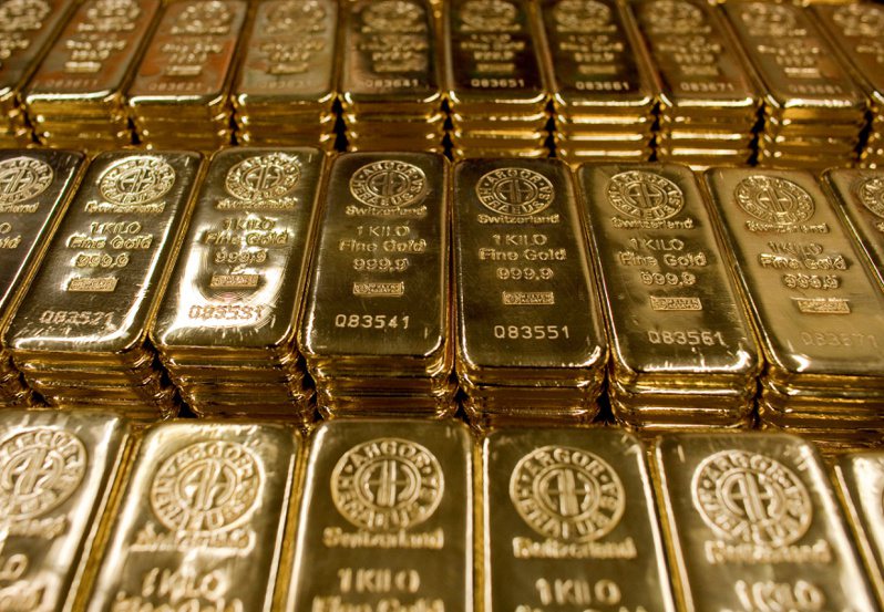 紐約黃金現貨價格18日反彈，上漲0.76%。  路透