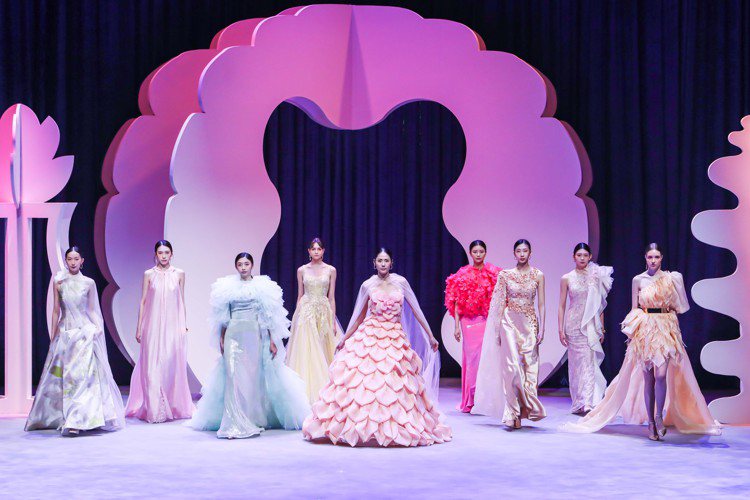 JASMINE GALLERIA日前於臺北表演藝術中心球劇場舉辦年度訂製禮服大秀。圖／JASMINE GALLERIA提供