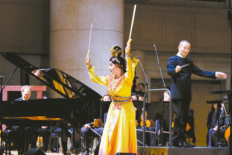 京劇與鋼琴演繹雙協奏曲《霸王別姬》。圖／本報北京傳真
